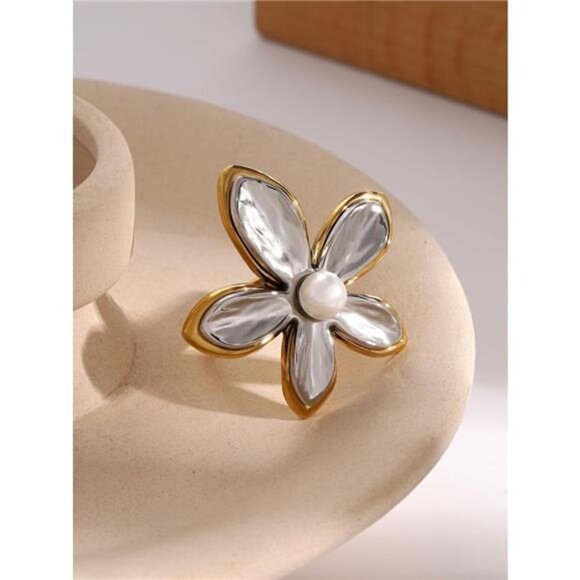 🌸 Gold & Silver Flower Stud Earrings | Hypoallergenic Stainless Steel Floral - Picture 6 of 6